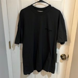 Fear of God Essentials T-shirt. Stretch Limo.